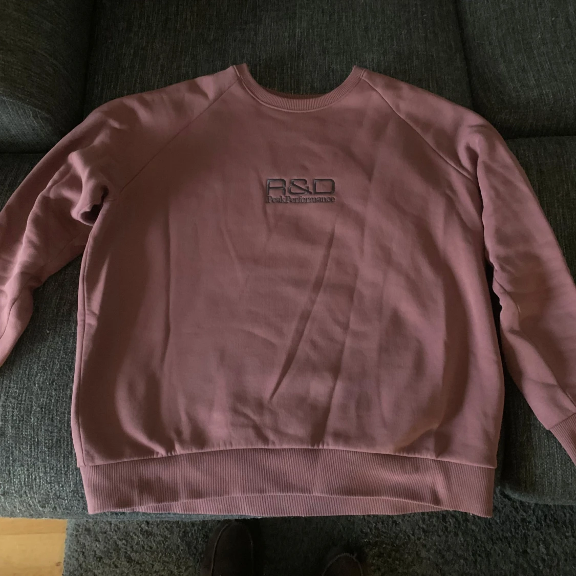 Rosa sweatshirt från Peak Performance - 90