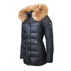 Rock and blue - säljer då min Rock and blue jacka för den kommer inte till användning. Använde den en vinter bara. Original pris är 4000kr men säljer den billigare💓