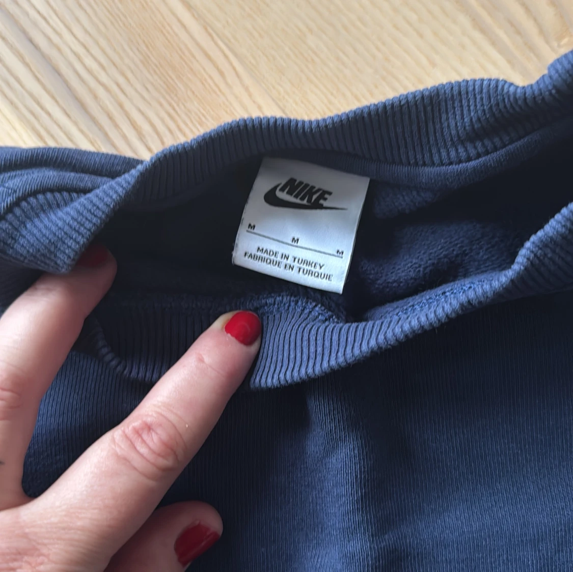 Mörkblå sweatshirt från Nike - 92