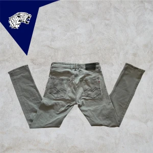 REPLAY JEANS  - Replay Jeans | Skick: 8/10 | Strl W29 L32 | Modellen är 181cm | Hör av dig om du undrar någonting! 