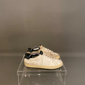 P448 - P448 sneakers | skick 6.5/10 | storlek 41eu