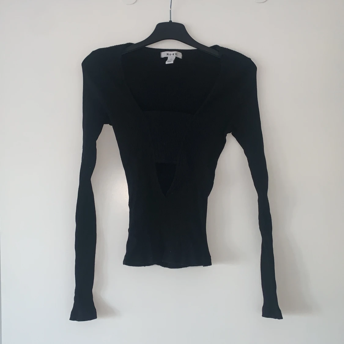 Svart ribbad topp från NA-KD - 2