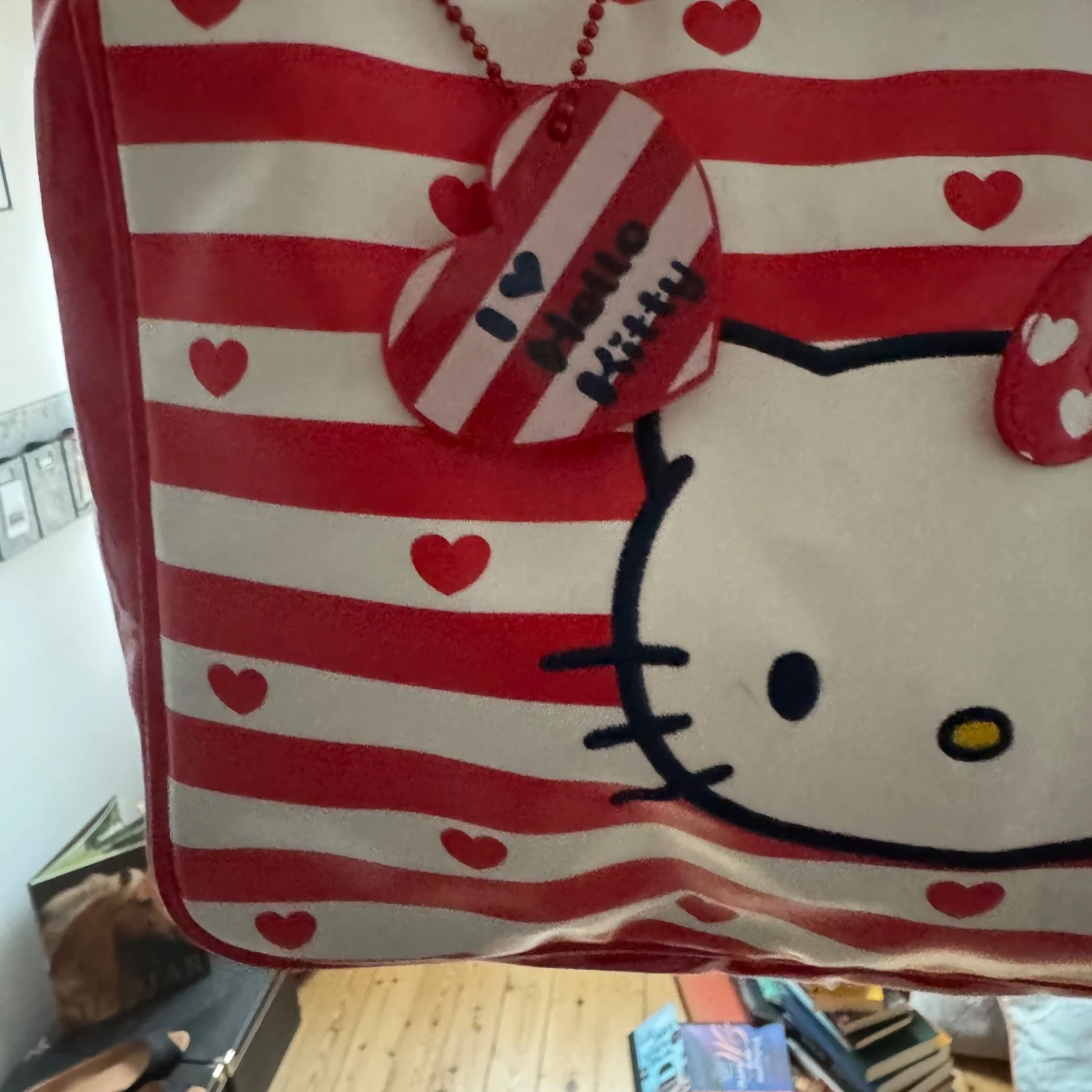 Hello Kitty randig väska - 1