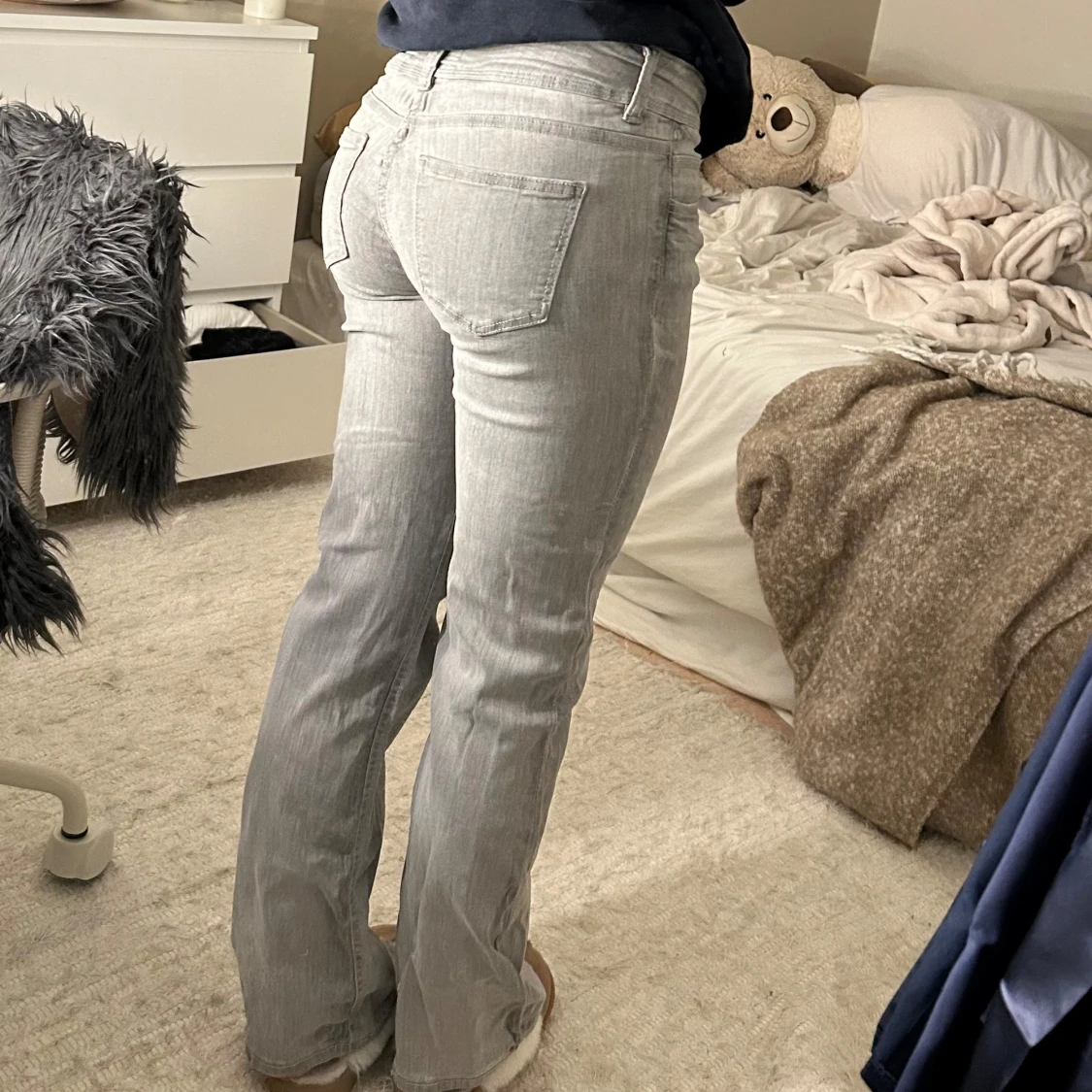 Grå bootcut jeans - 2
