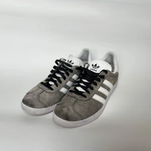 ADIDAS GAZELLE - Adidas GAZELLE. Skick - 7/10