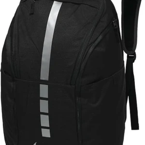 Nike Hoops Elite basketryggsäck svart - Nike Hoops Elite basketryggsäck svart. Rymligt huvudfack och fickor med dragkedja för förvaring av småsaker. Sidofickor med plats för vattenflaska eller andra viktiga saker. Praktiskt bärhandtag. Vadderade och justerbara axelremmar ger en bekväm passform. Volym ca 32 liter. Använd men i fint skick. 