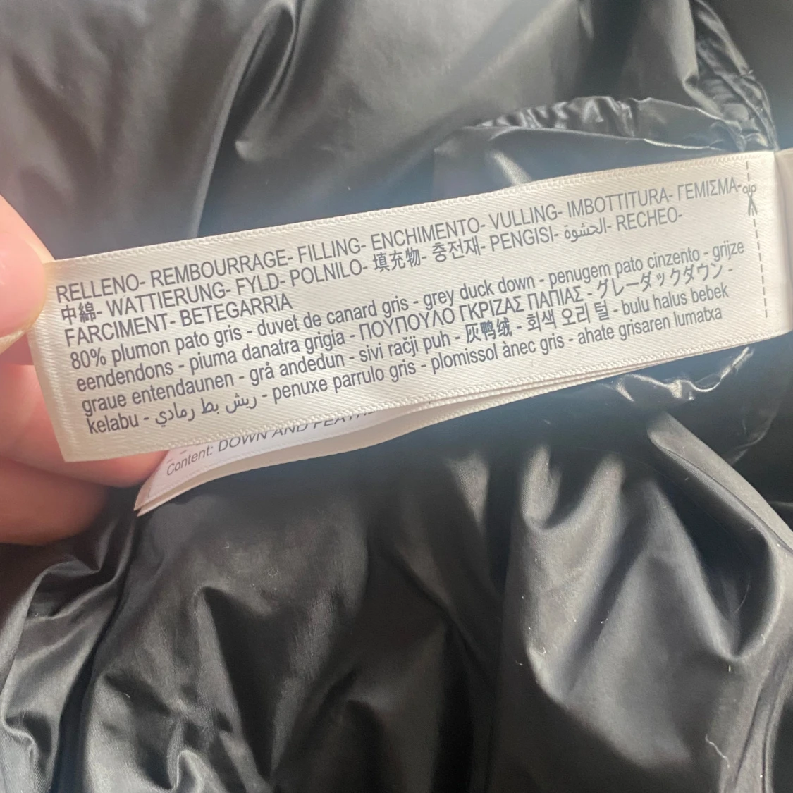 Svart pufferjacka från Massimo Dutti - 93