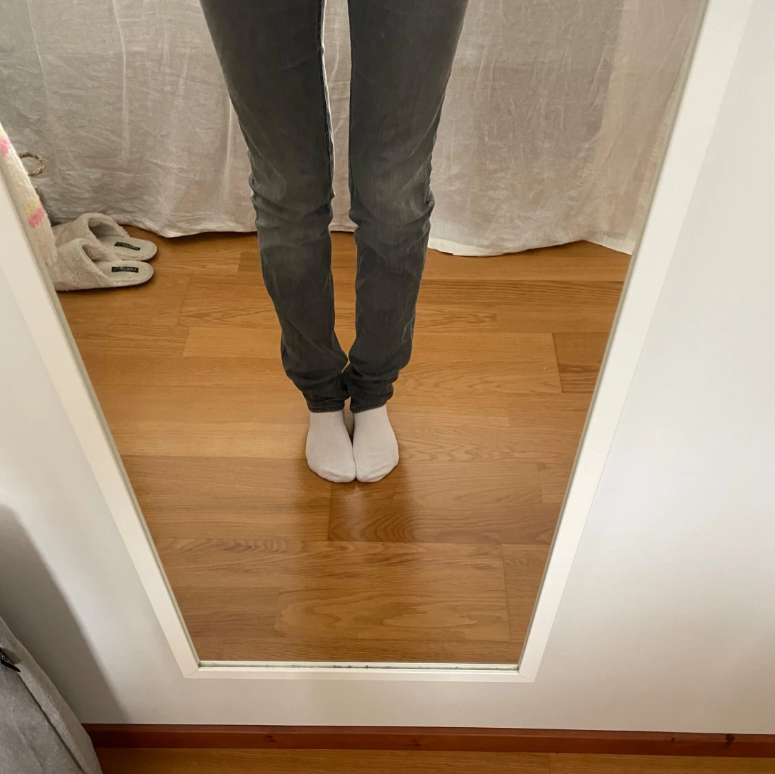 Grå jeans från Acne - 93