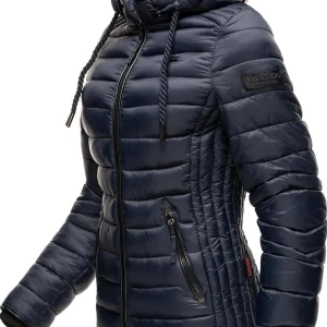 vinterjacka - det är en jacka från navahoo. anvönd 1 gång. str xs men lite för stor så passar nog S den e liten för stor för min smak å jag har xs 