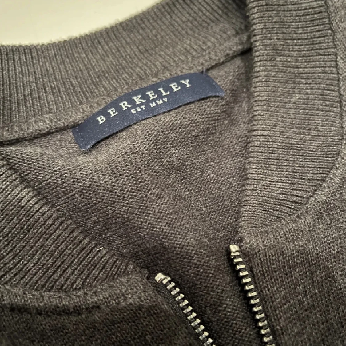 Grå tröja från Berkley