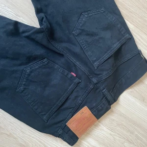 Jeans  - Svarta jeans från Levis Slim fit 