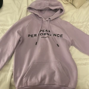 Peak performance  - Fint skick använd få tal gånger, storlek S