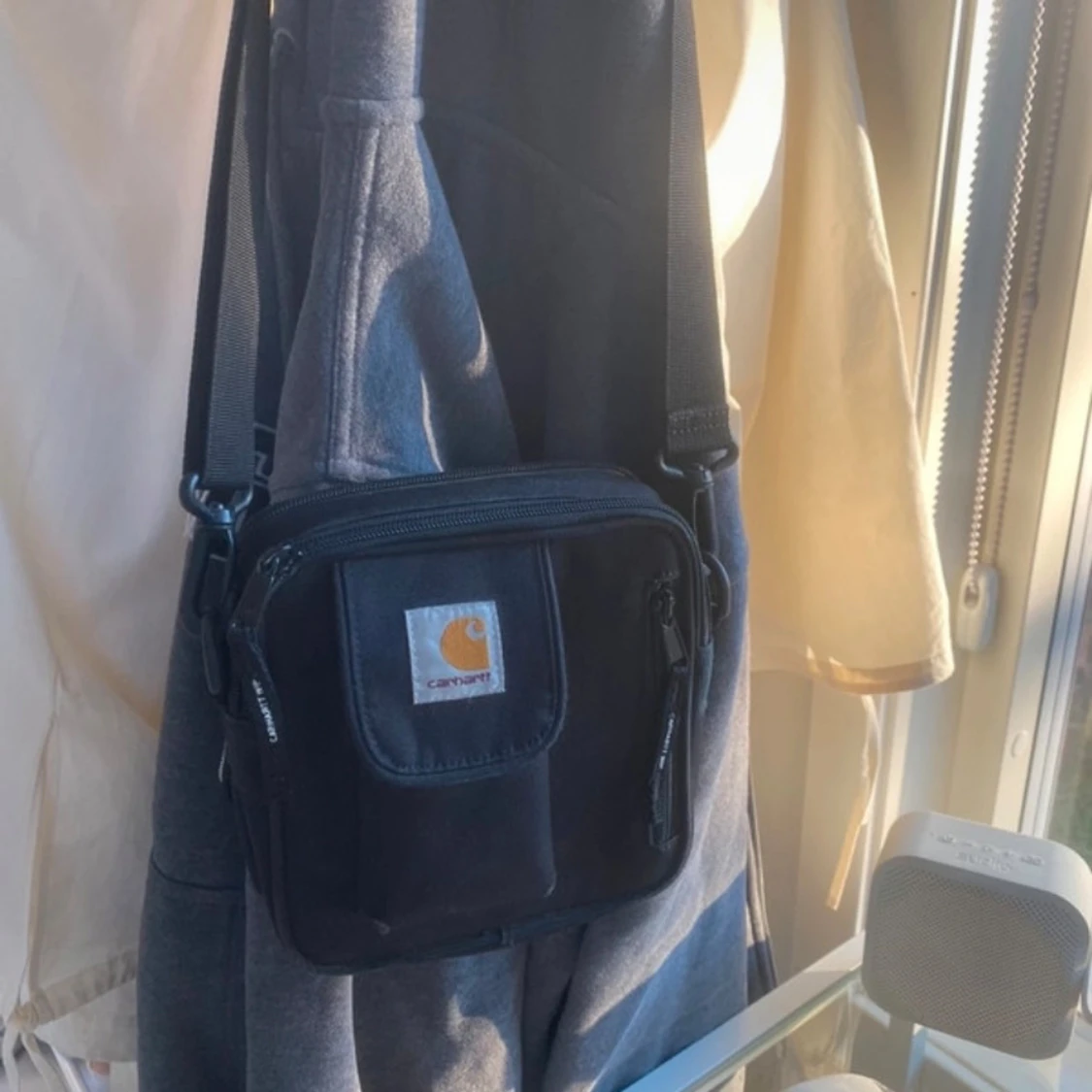 Svart axelväska från Carhartt - 92