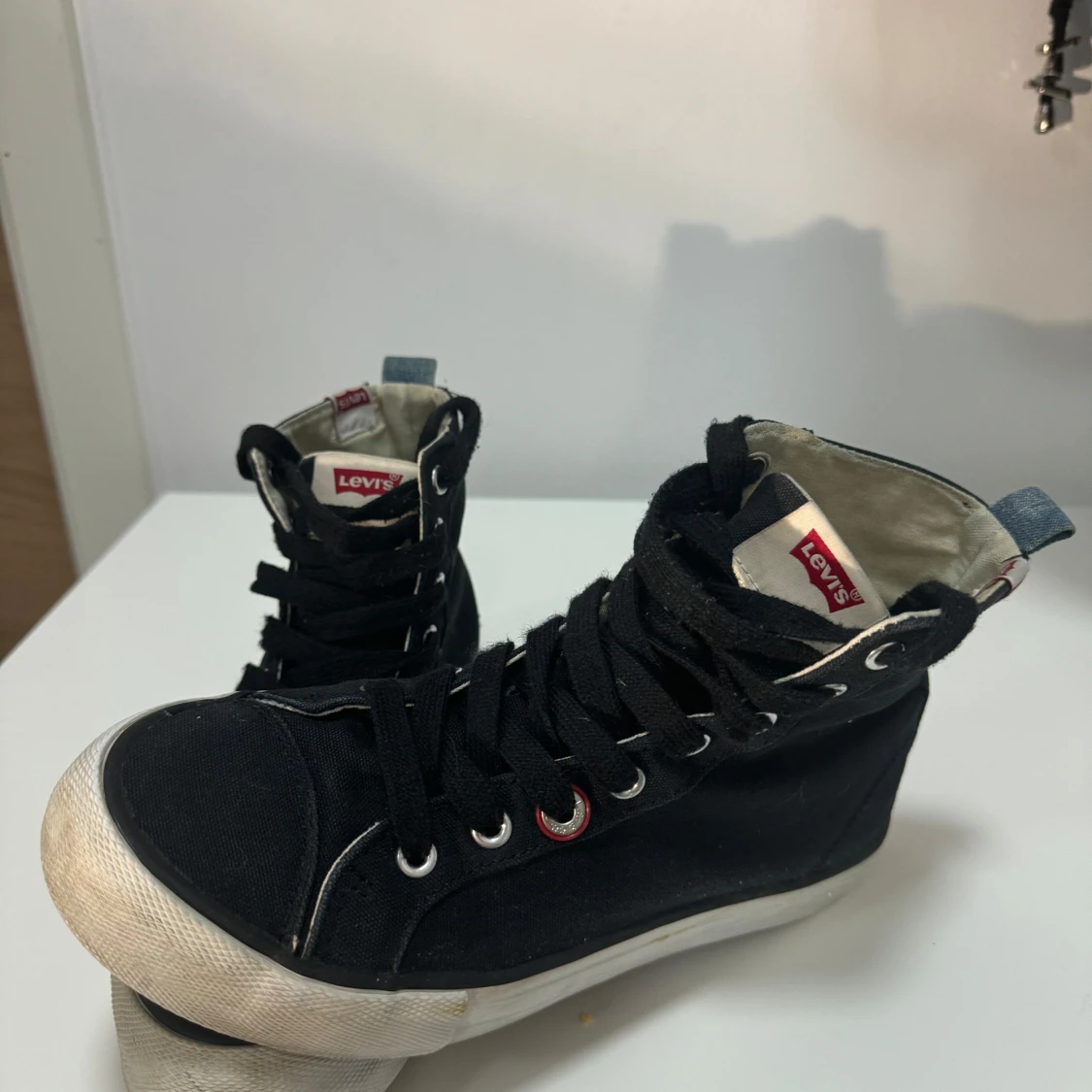Svarta sneakers från Levi's - 91