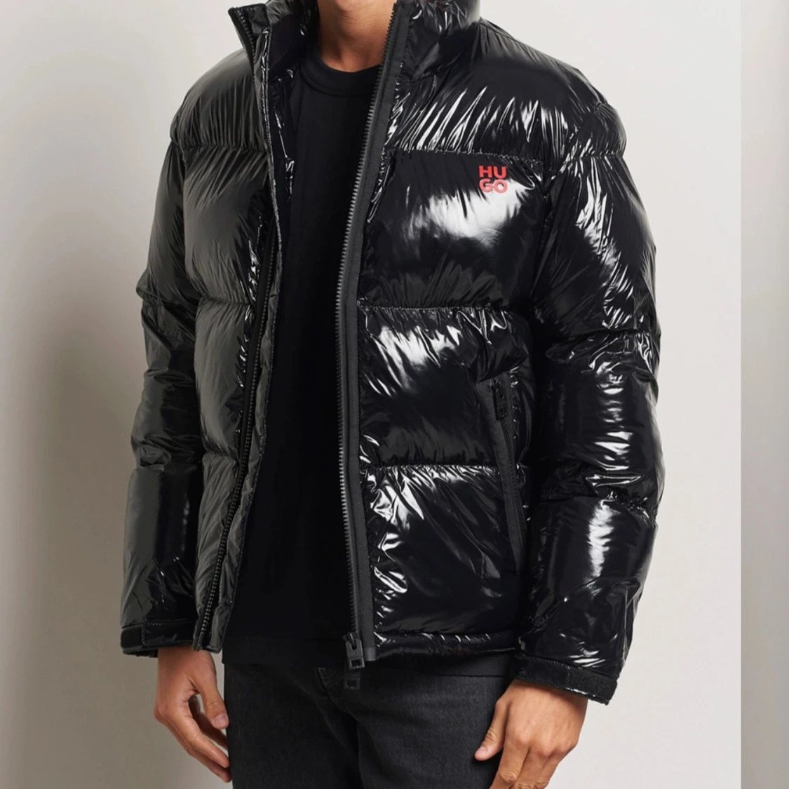 Svart pufferjacka från Hugo - 90
