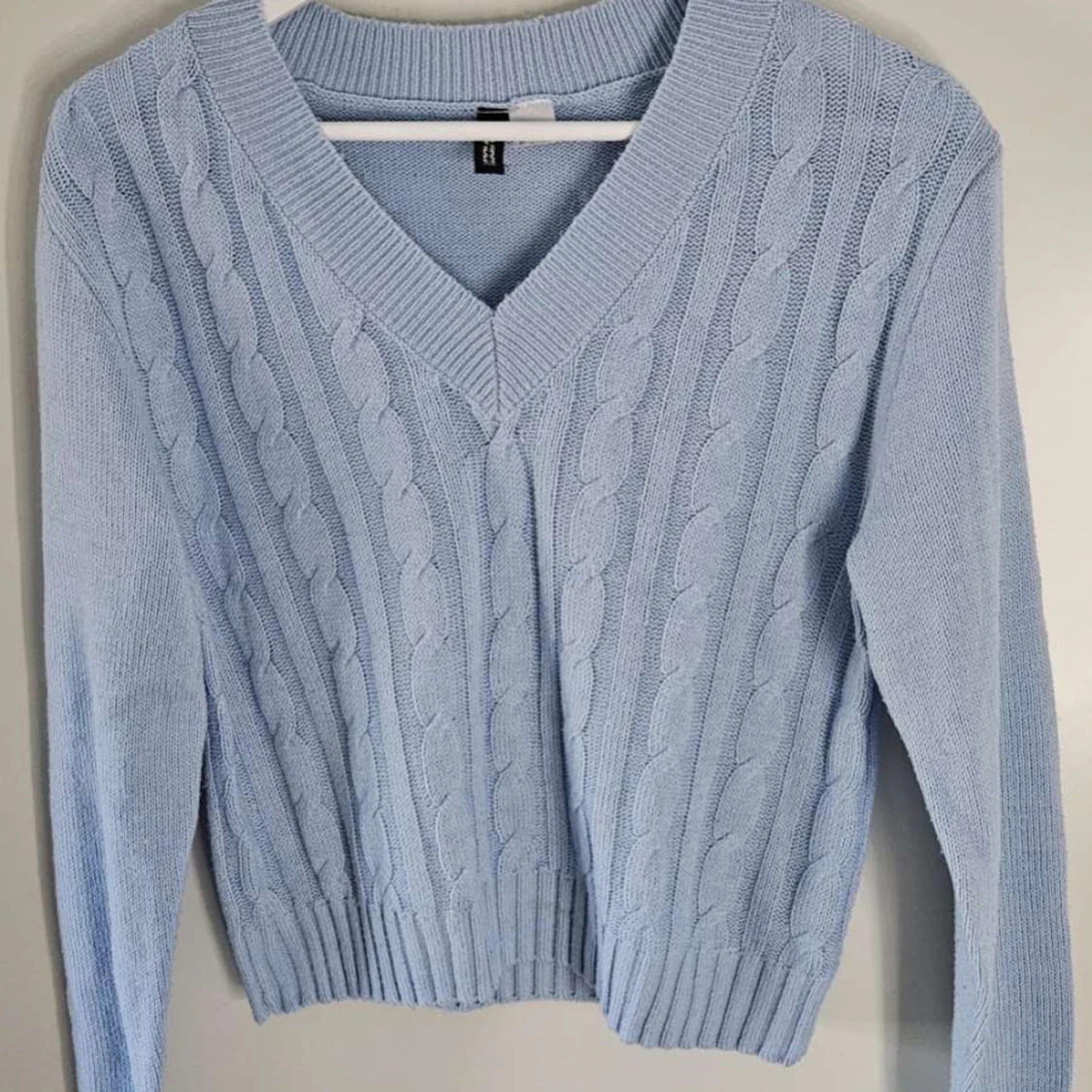 Ljusblå stickad tröja ifrån HM