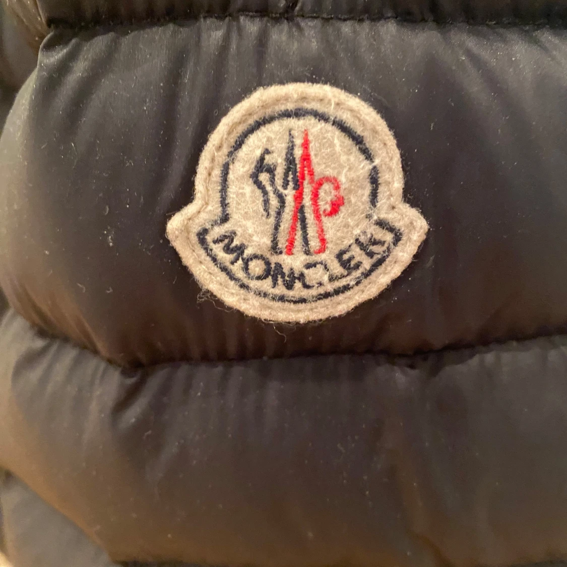 Moncler jacka - 90