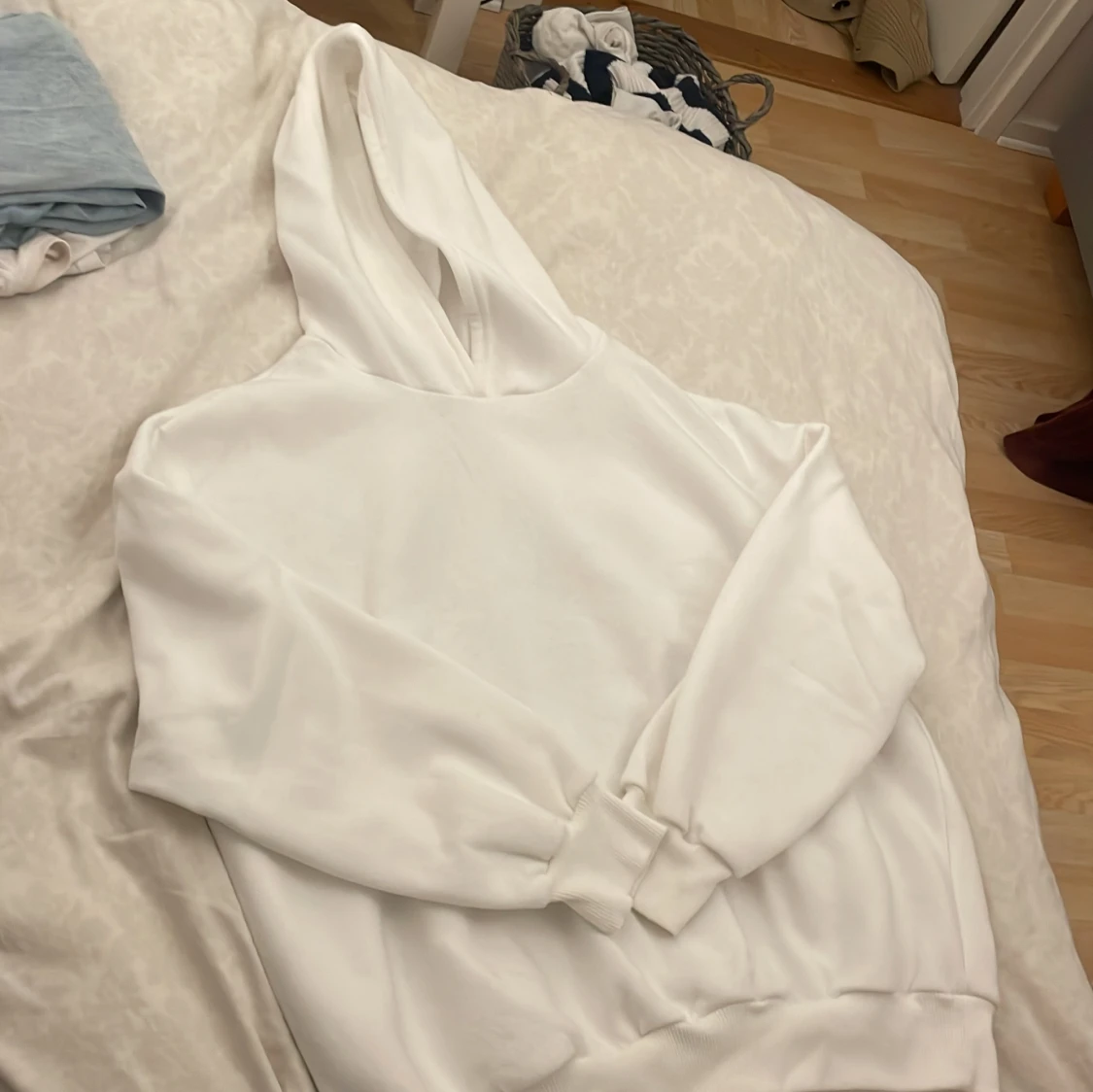 Hoodie med stjärna - 90