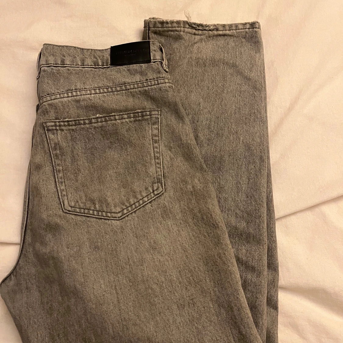 Straight jeans från Gina Tricot  - 90