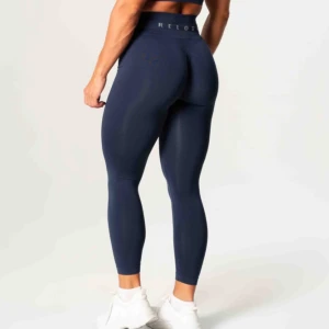 Relode träningstights - Säljer dessa träningstights ifrån relode. Säljer för de inte används längre. Supersköna och man kan välja om man vill ha de höga eller låga. Köpt för 700. Superfint skick. Inga defekter. Storlek XS-XXS.