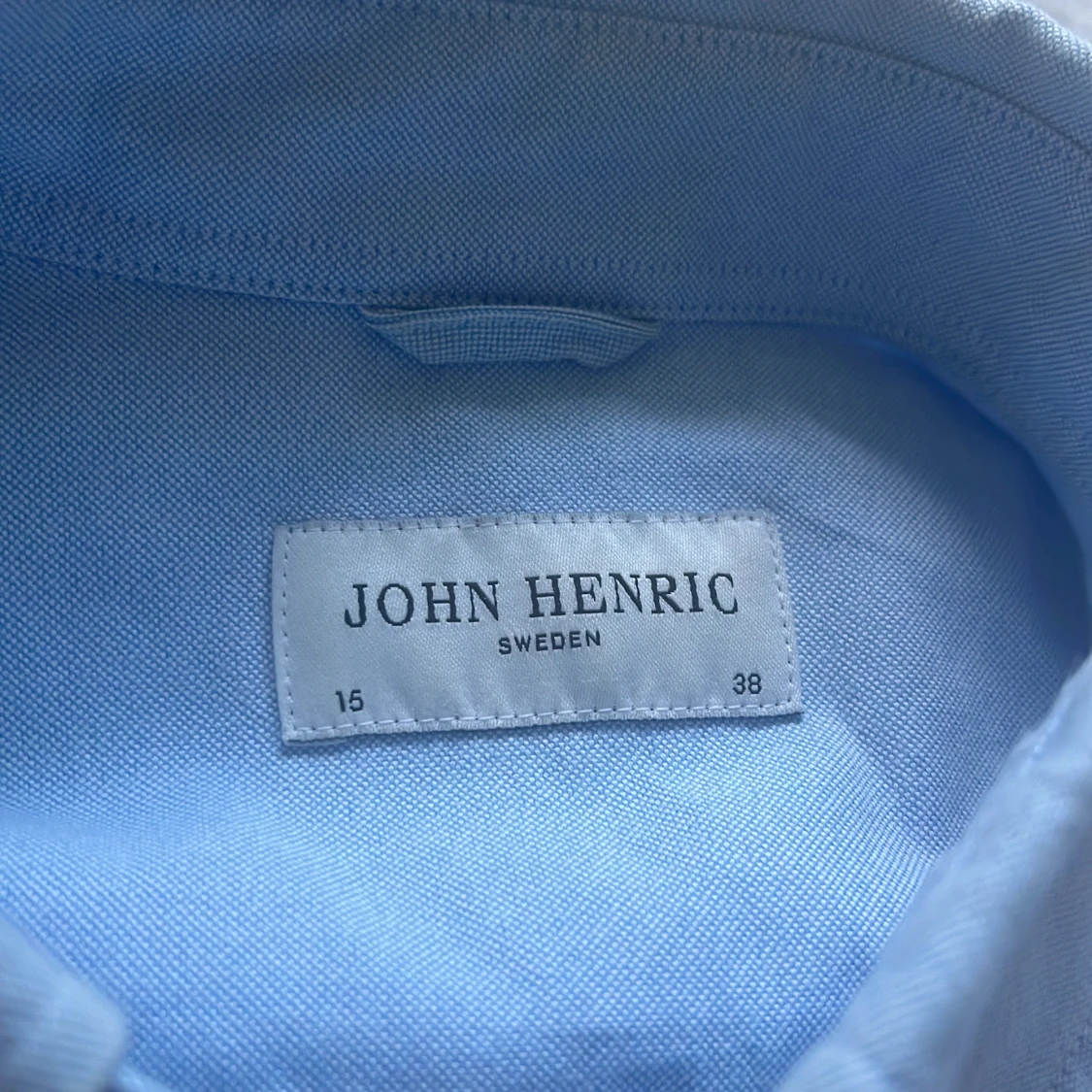 Ljusblå skjorta från John Henric - 90