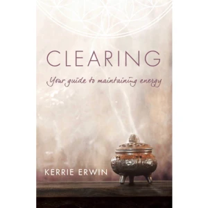 Clearing: Your Guide to Maintaining Energy (häftad, eng) - Clearing can help you transform your life, clear negative energies around your home, and usher in the positivity and well-being you have been yearning for. Kerrie Erwin, one of Australia’s best-loved psychic healers and spirit mediums, guides you through an array of practical and useful exercises to help you create and maintain positive, creative energy within your home and workplace. Packed with easy-to-follow rituals and useful advice on using spiritual tools such as sage, incense, and essential oils, along with Kerrie’s own unique cases and amazing experiences, this book is a must-have for anyone wanting to create an uplifting, happy environment for themselves and their loved ones.    Format Häftad   Omfång 200 sidor   Språk Engelska   Förlag Rockpool Publishing   Utgivningsdatum 2019-10-01   ISBN 9781925429985  