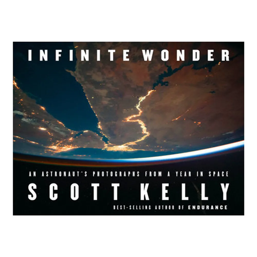 From the record-breaking astronaut, national hero, and best-selling author of Endurance, a breathtaking collection of photos documenting his journey on the International Space Station, the vastness of space, and the unparalleled beauty of our own home planet.One's perspective shifts when one lives for an entire year--as Commander Scott Kelly, and no other American astronaut in history, has--in the isolating, grueling, and utterly unforgiving vacuum of space. Kelly's photos prove that this perspective--from 250 miles above earth--while hard-won, is also almost unspeakably beautiful. He mastered the rare art of microgravity photography. Using a Nikon D4 with a long 800mm lens and a 1.4x magnifying zoom lens, he panned the camera as the shutter released in order to compensate for the space station's velocity: 17,500 mph relative to the earth. Kelly's artist's eye helped make him a social media sensation, and here his photos are collected alongside his own commentary, which sets the images in their proper contexts, human and cosmic. Kelly captures sunsets, moonrises, the aurora borealis, and the luminous, hazy tapestry of the Milky Way. He presents snapshots of life and work on the International Space Station, from spacewalks to selfies. But above all--or floating amid all--he takes the earth itself as his celestial muse. Here are hurricanes, wrinkled mountains, New York City shining like a galaxy--glorious photographs that are, in themselves, a passionate argument for the preservation of our planet in the face of climate change and environmental destruction.    Format Inbunden   Omfång 320 sidor   Språk Engelska   Förlag Penguin Random House USA   Utgivningsdatum 2018-10-30   ISBN 9781524731847  . Böcker.