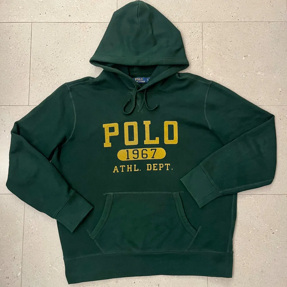 Galet najs Ralph Lauren Hoodie | Storlek M, normal i storlek | Skick: 9.5/10 | kan möjligtvis passa L också / Mvh. Hoodies.