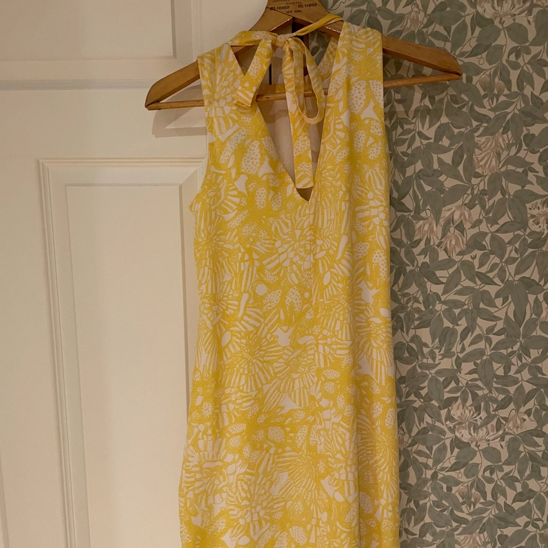 Gul finklänning - 90