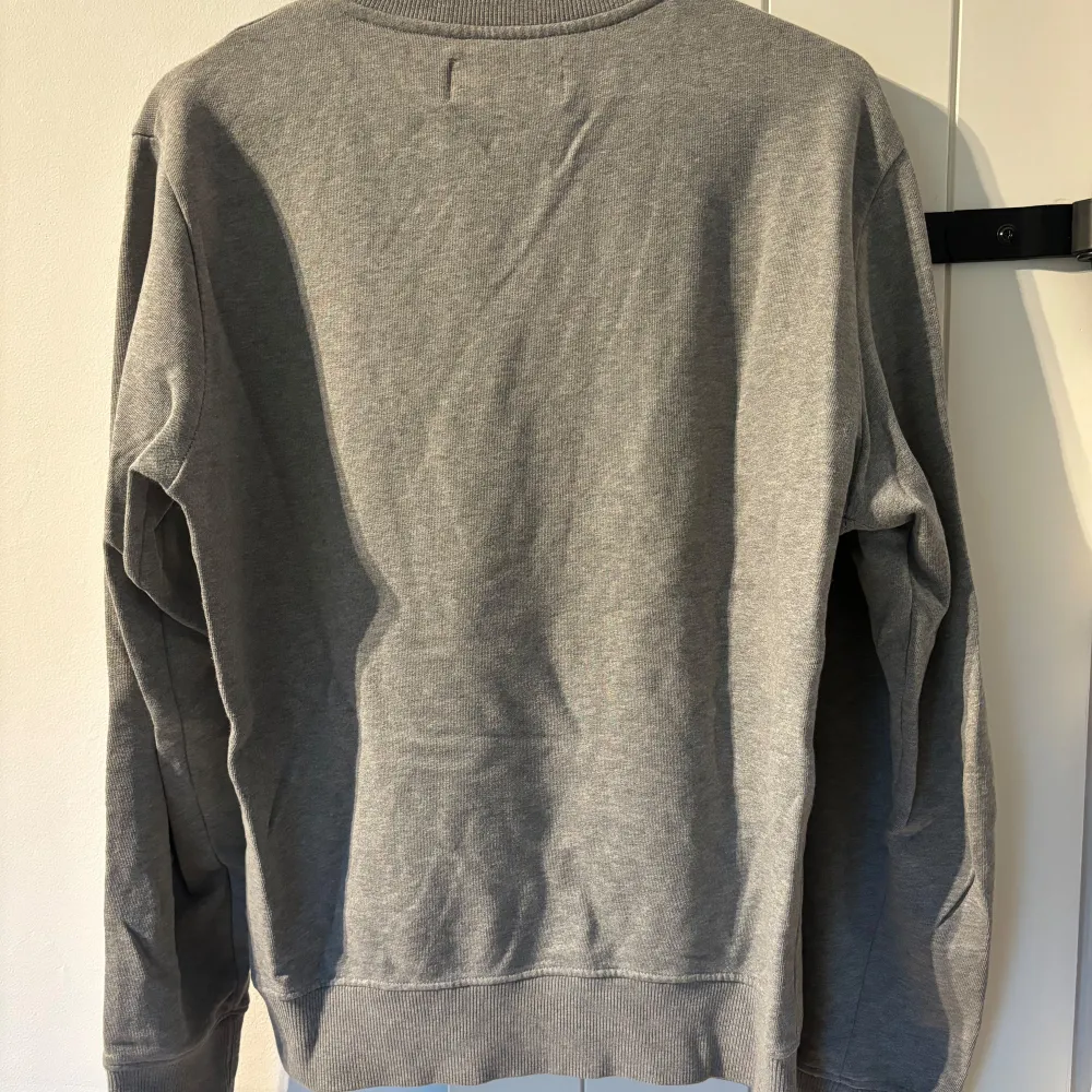 Helt ny utan kvitto Storlek XS  Lager 157, Ralph Lauren, Samso Samso, HM, Ck, Calvin Klein, Axel Arigato, Dickies, Colmar, Acne studios, Tnf, The Norh Face Weekday, East West. Tröjor & Koftor.