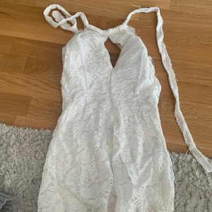 playsuit - ej använd men jätte fin, för liten för mig :(
