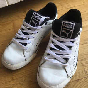 Puma sneakers - Använda. Men i gott skick. 