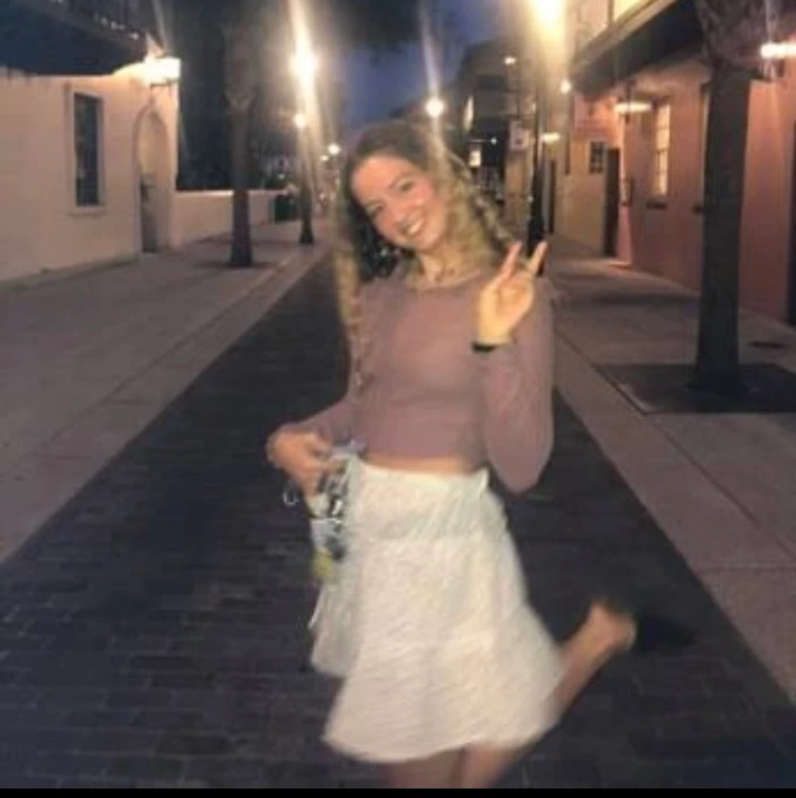 Vit prickig kjol  - 90