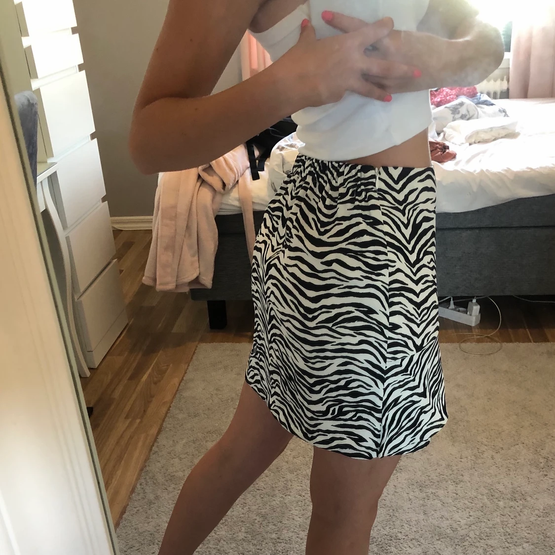 Zebra kjol med volang - 90