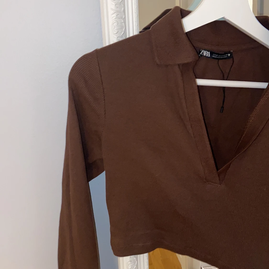 Croppad brun tröja Zara