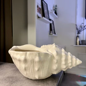 By on skål  - Supersnygg snäckskål från by on, 200kr plus frakt 🐚