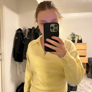 Zara tröja  - Köpte för ett tag sen men använder den inte längre