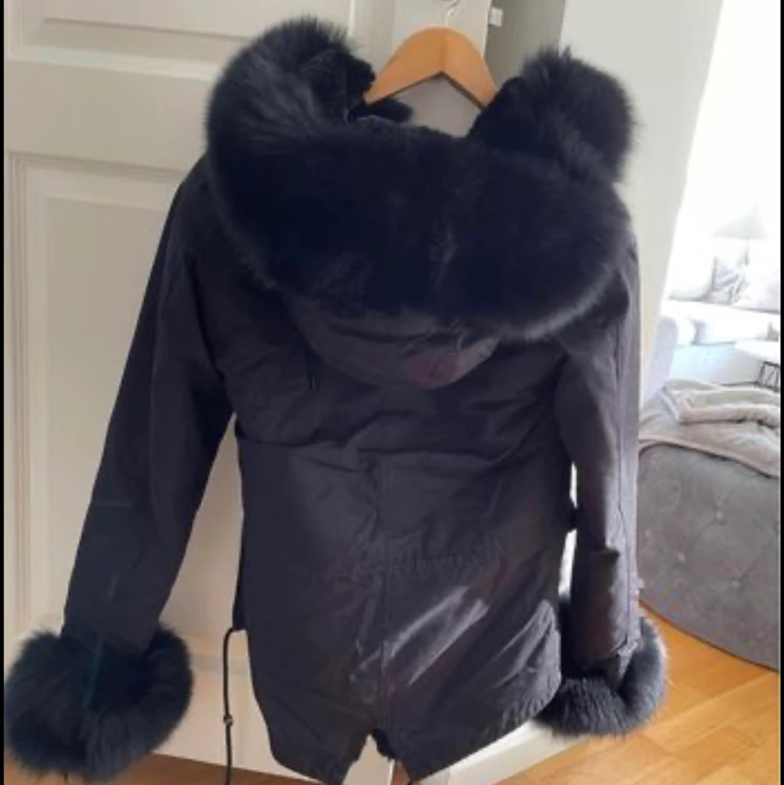 PARKASJACKA (KORT I LÄNGDEN) STORLEK - M - 91