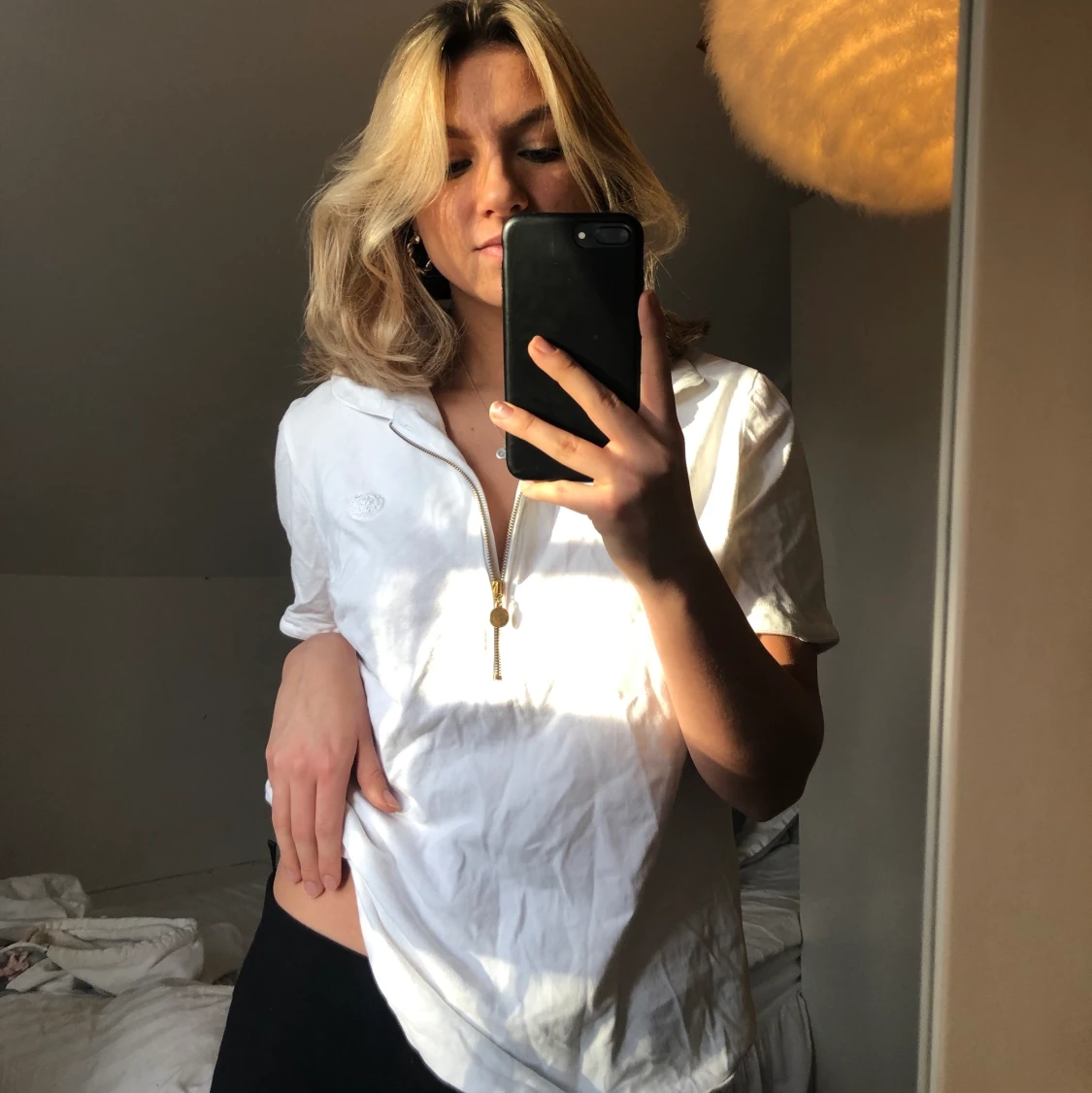 Second hand- Zip-up T-shirt 