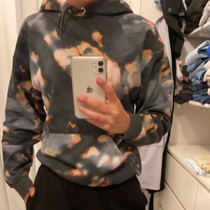 Hoodie - Cool hoodie i storlek xs 💕