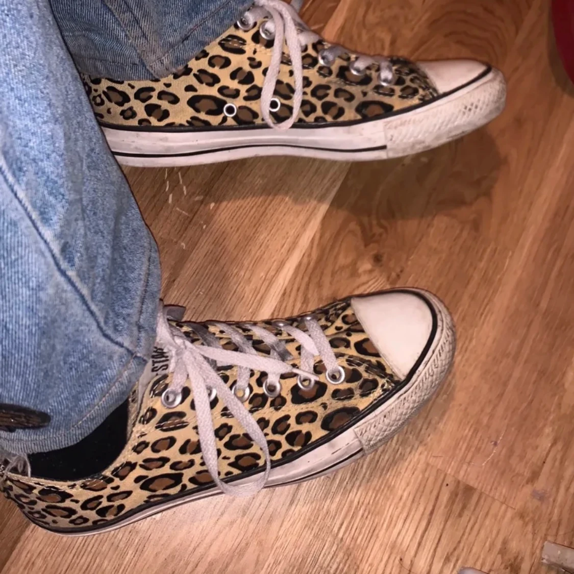 Leopardmönstrade Converse - strl 39 - 91