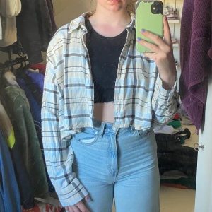 Skjorta - Cropad flanellskjorts