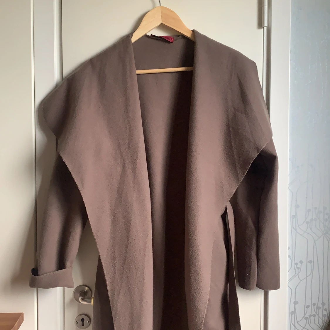 Brun lång kappa boohoo stl S