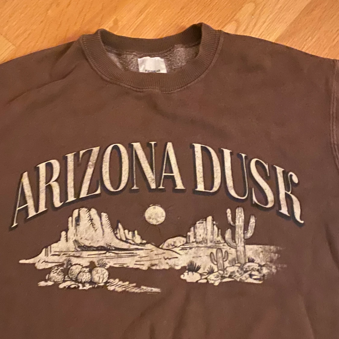 brun sweatshirt  - 90