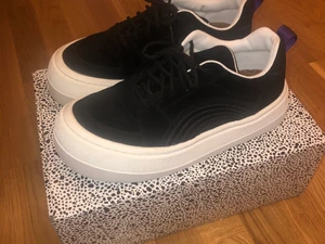 Eytys Sonic Black - Ett par eytys sonic black använda 2 gånger