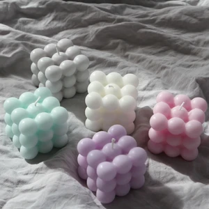  Handgjorda doftljus, perfekt julklapp!  - Jag gör dessa perfekta julklappar! Ljus i två olika dofter, sex olika färger och fyra olika former (se tidigare annonser). priset ligger på 50-70kr + frakt. Kontakta för mer bilder, doft, pris mm. Finns även att köpa på instagram: @cosyydesign💕💕