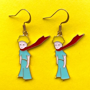 Lillprinsen örhängen ❤️ - Nickelfria krokar och fri frakt ❤️