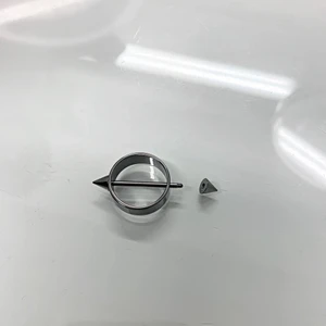 Piercingsmycke  - Piercingstav med ring. Längd: 16mm. Gänga: 1,6mm. • 𝐅𝐫𝐚𝐤𝐭 𝐢𝐧𝐫𝐚̈𝐤𝐧𝐚𝐭 𝐢 𝐩𝐫𝐢𝐬𝐞𝐭! • 📩🤍     