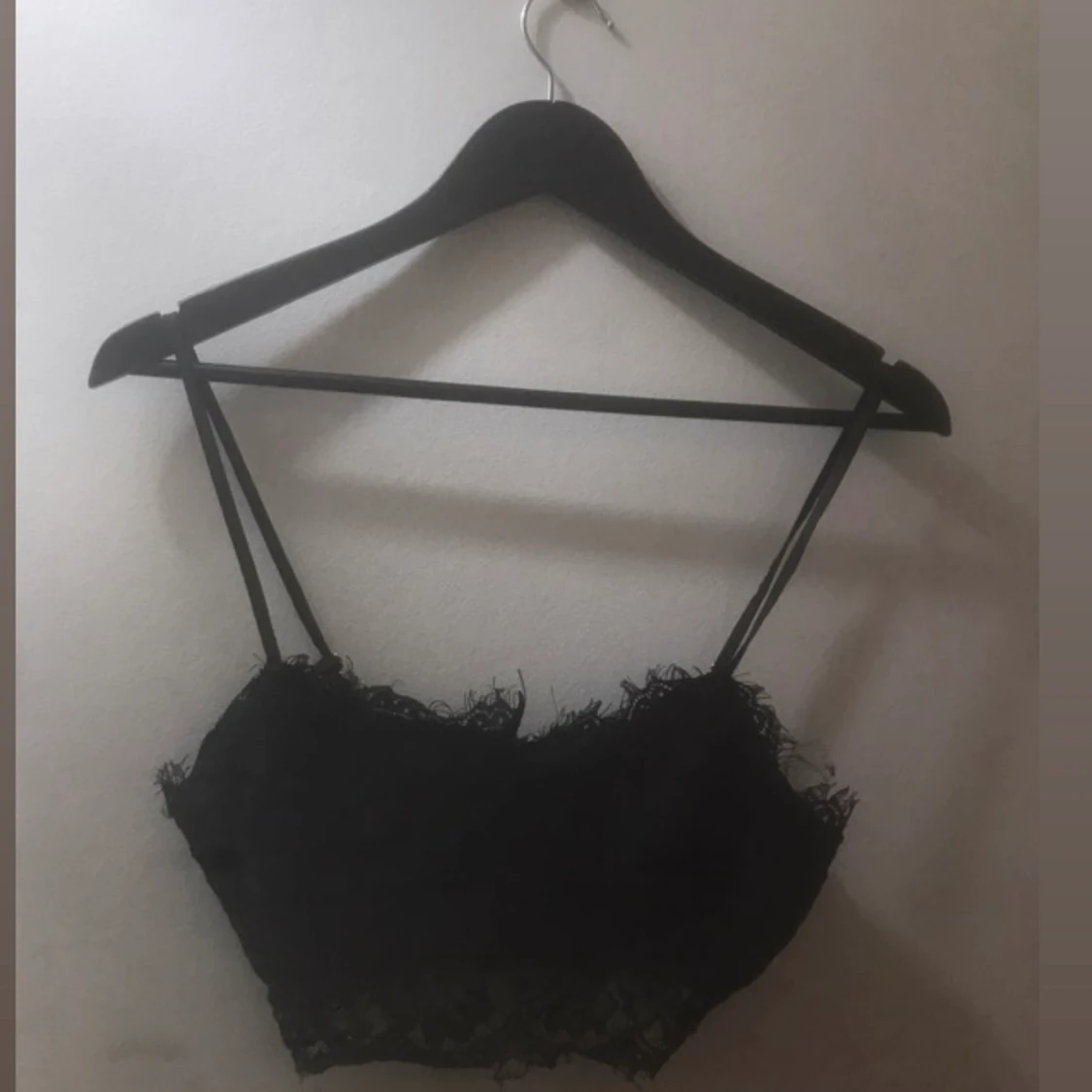 Svart spetstop från Missguided