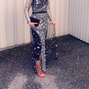 Kläning  - 449kr köpte jag därför sljä 350kr . Bara en gång använda 